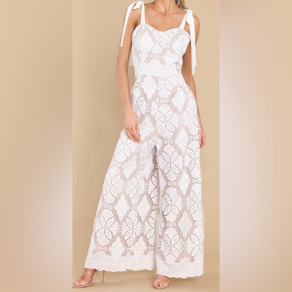 White lace jumpsuit with pockets